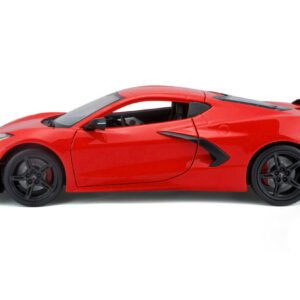2020 Chevrolet Corvette Stingray C8 Red 1/18 Diecast Model Car by Maisto
