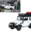 Toyota FJ40 Land Cruiser White “4×4 Overlanders” Series 1/24 Diecast Model Car by Motormax