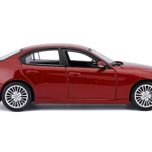 2016 Alfa Romeo Giulia Burgundy 1/24 Diecast Model Car by Bburago