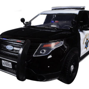 2015 Ford Interceptor Police Utility "California Highway Patrol" (CHP) Black and White 1/24 Diecast Model Car by Motormax
